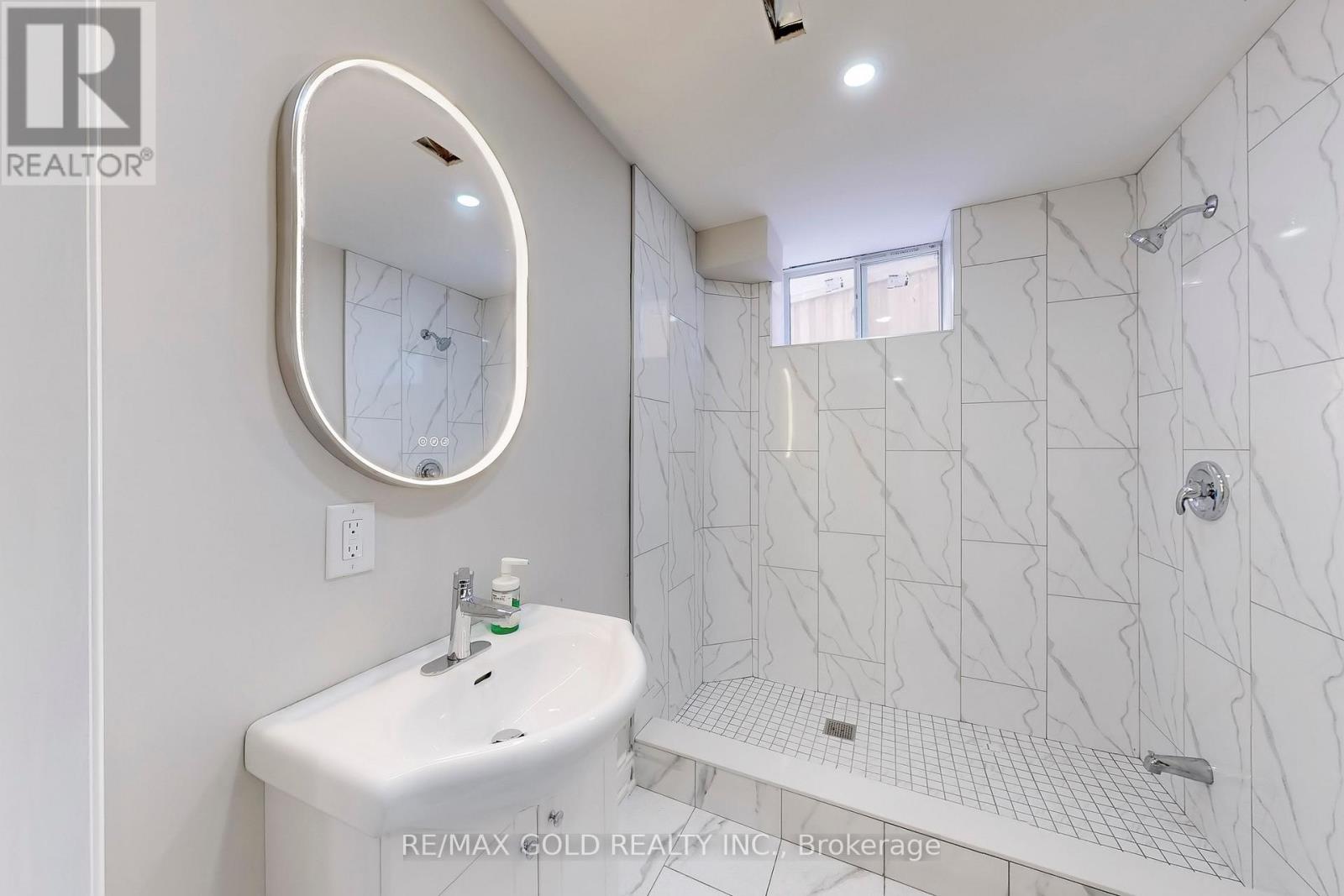 189 Kingsview Boulevard, Toronto, Ontario  M9R 1V7 - Photo 41 - W12731160