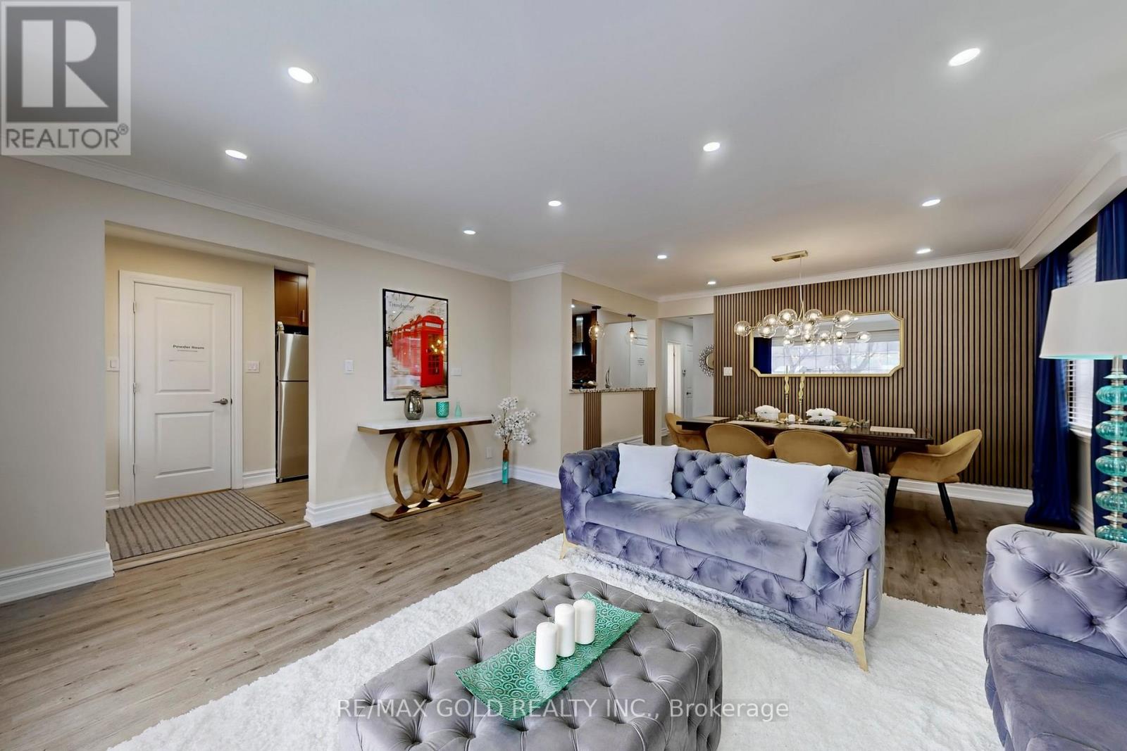 189 Kingsview Boulevard, Toronto, Ontario  M9R 1V7 - Photo 7 - W12731160