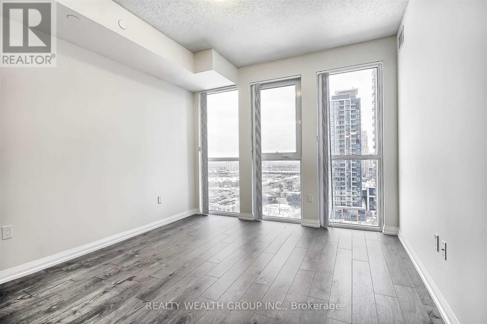 1114 - 35 Watergarden Drive, Mississauga, Ontario  L5R 1B2 - Photo 13 - W12731164