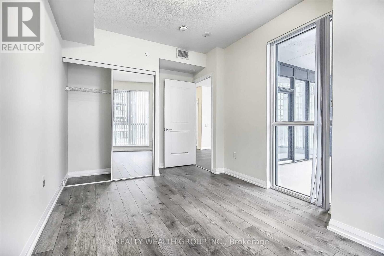 1114 - 35 Watergarden Drive, Mississauga, Ontario  L5R 1B2 - Photo 20 - W12731164