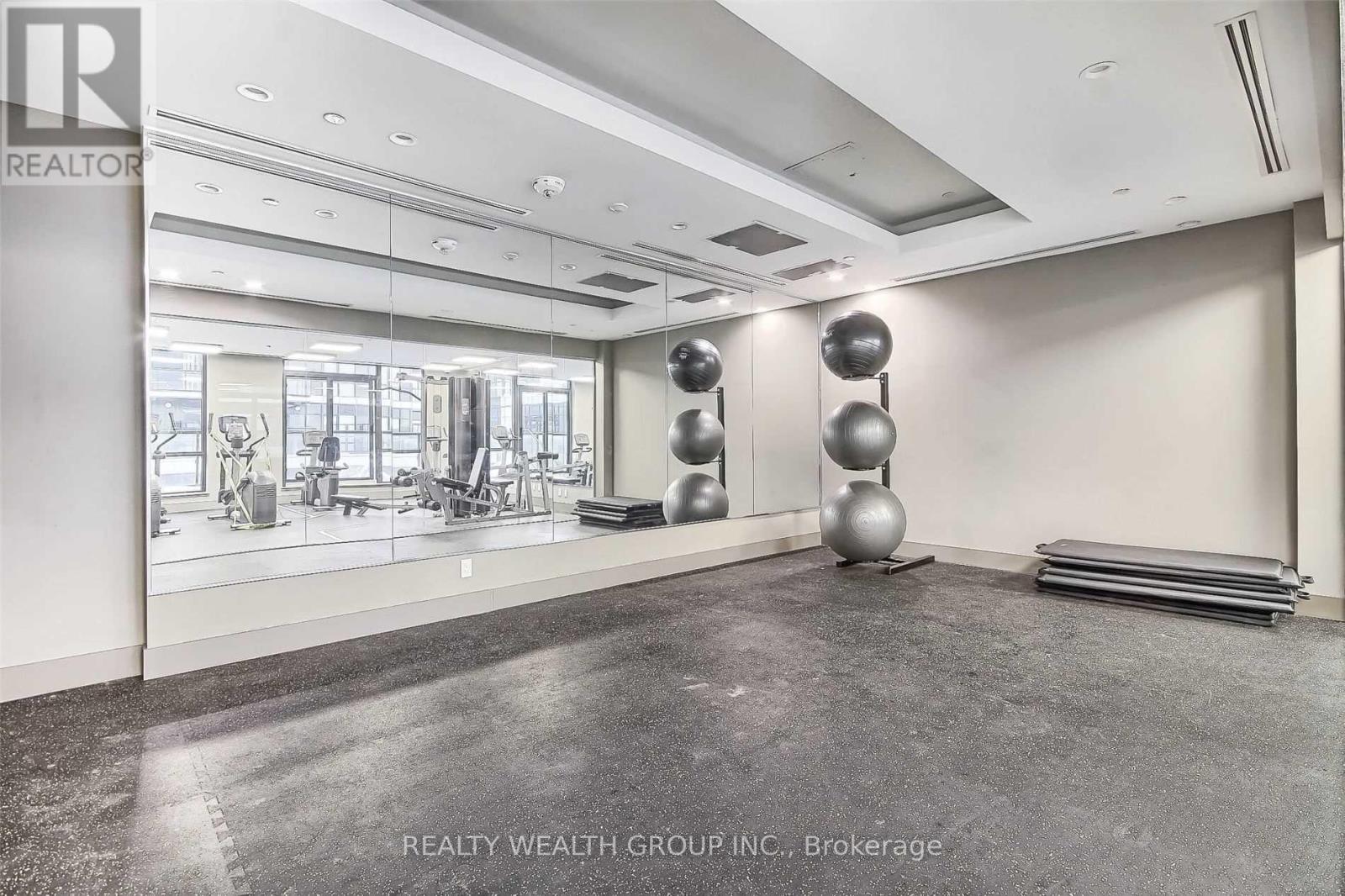 1114 - 35 Watergarden Drive, Mississauga, Ontario  L5R 1B2 - Photo 25 - W12731164