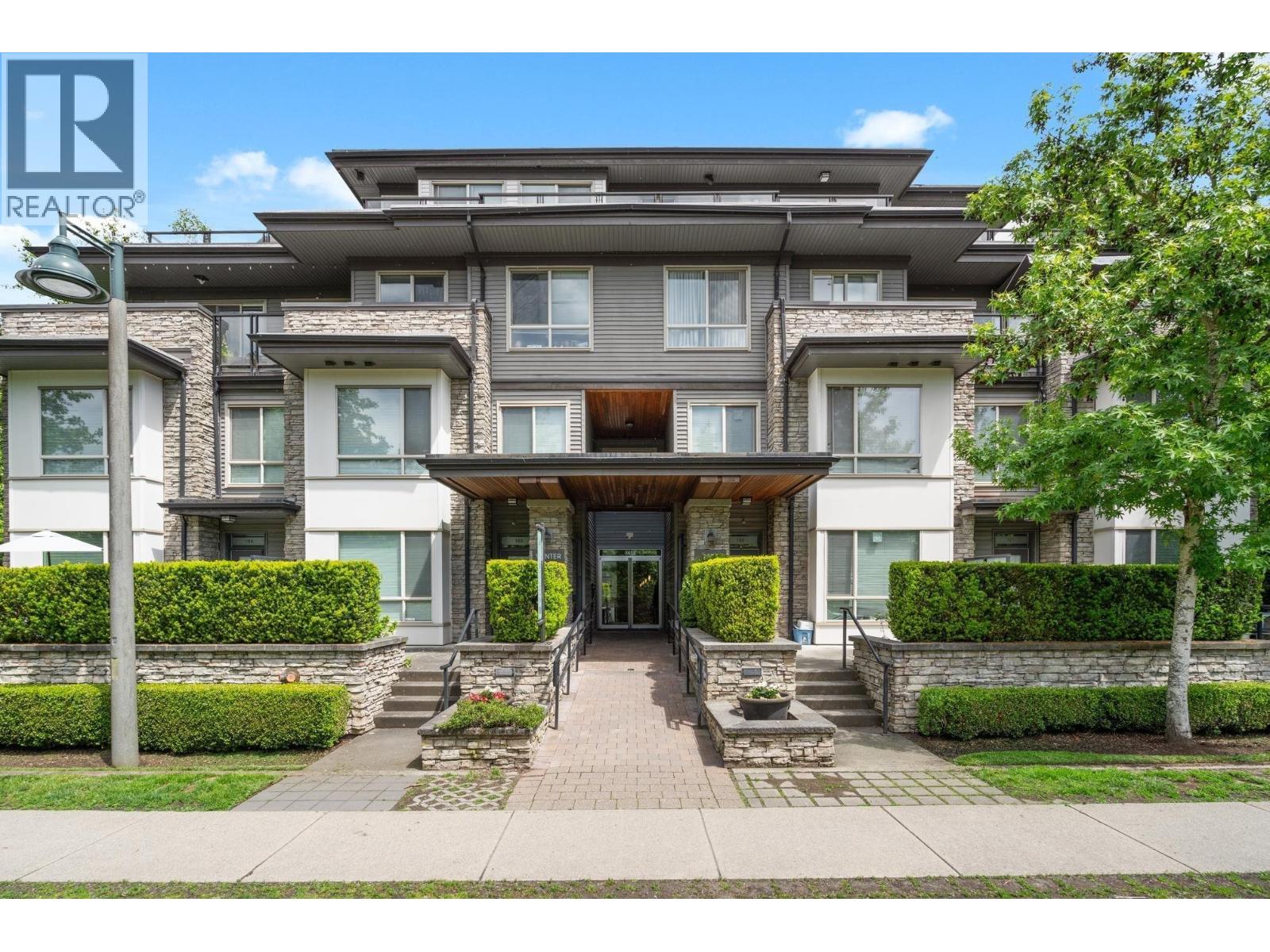 215 7478 BYRNEPARK WALK, Burnaby, British Columbia