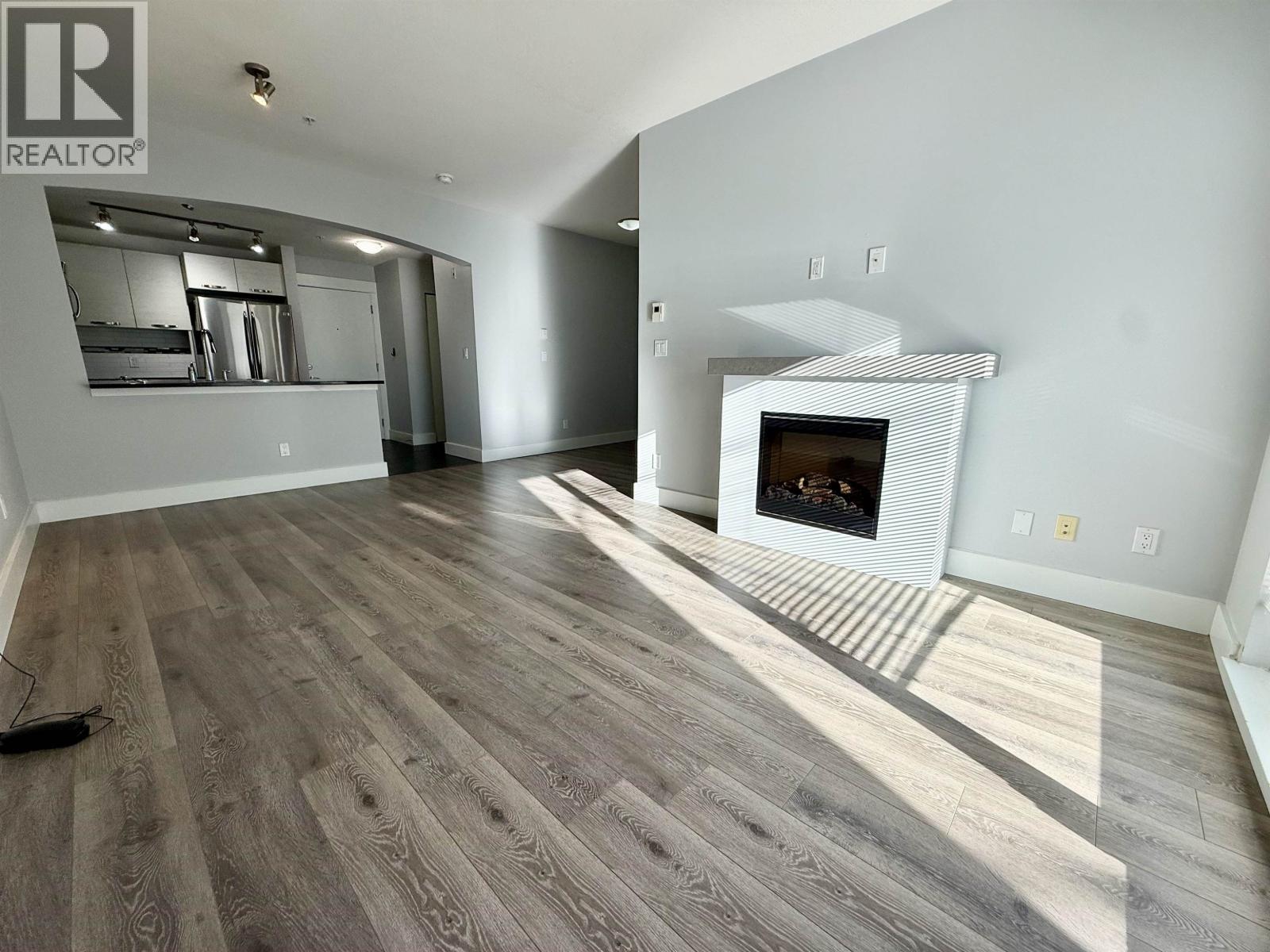 215 7478 Byrnepark Walk, Burnaby, British Columbia  V3N 0B5 - Photo 5 - R3031538