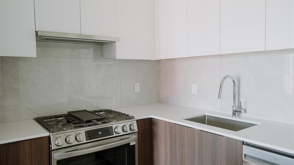 A615 7980 206a Street, Langley, British Columbia  V2Y 3Z8 - Photo 11 - R3083341