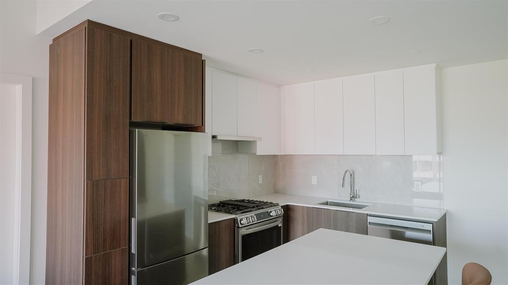 A615 7980 206a Street, Langley, British Columbia  V2Y 3Z8 - Photo 9 - R3083341