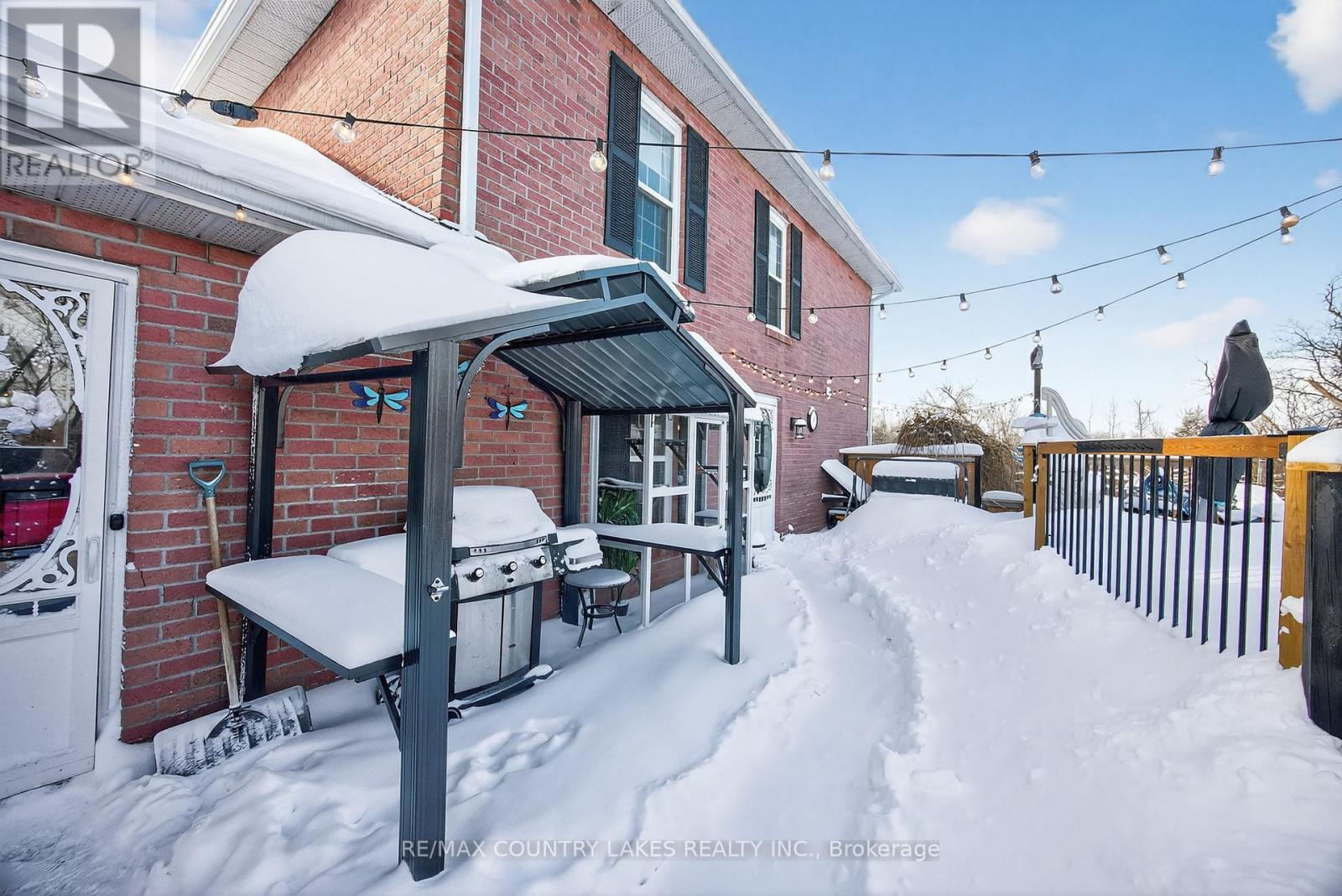 672 Simcoe Street, Brock, Ontario  L0K 1A0 - Photo 47 - N12730212