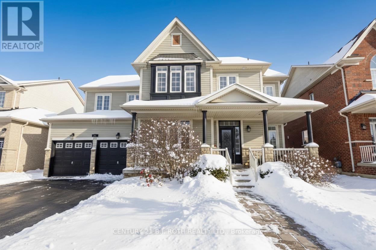 63 The Queensway, Barrie, Ontario  L4M 7J3 - Photo 2 - S12725428