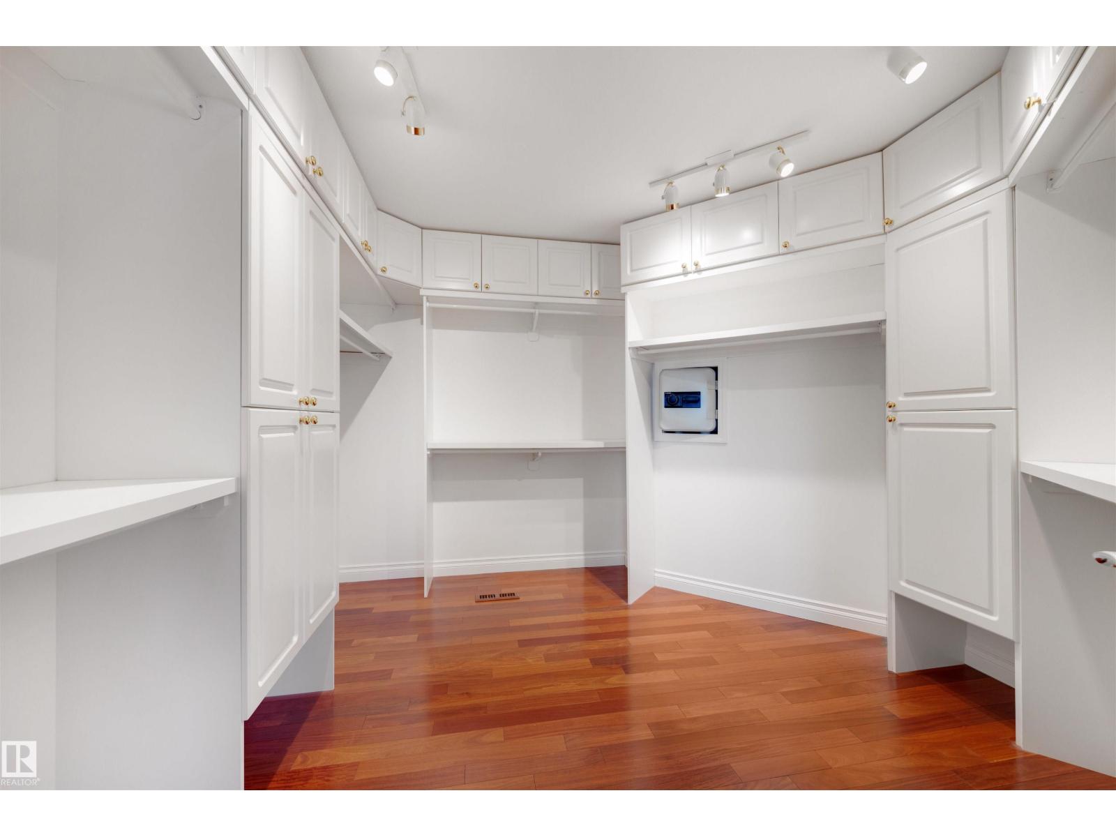 9704 Riverside Dr Nw, Edmonton, Alberta  T5N 3M6 - Photo 26 - E4471110