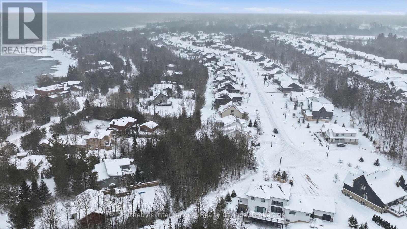 152 Timber Lane, Blue Mountains, Ontario N0H 2P0 - Photo 4 - X12731216