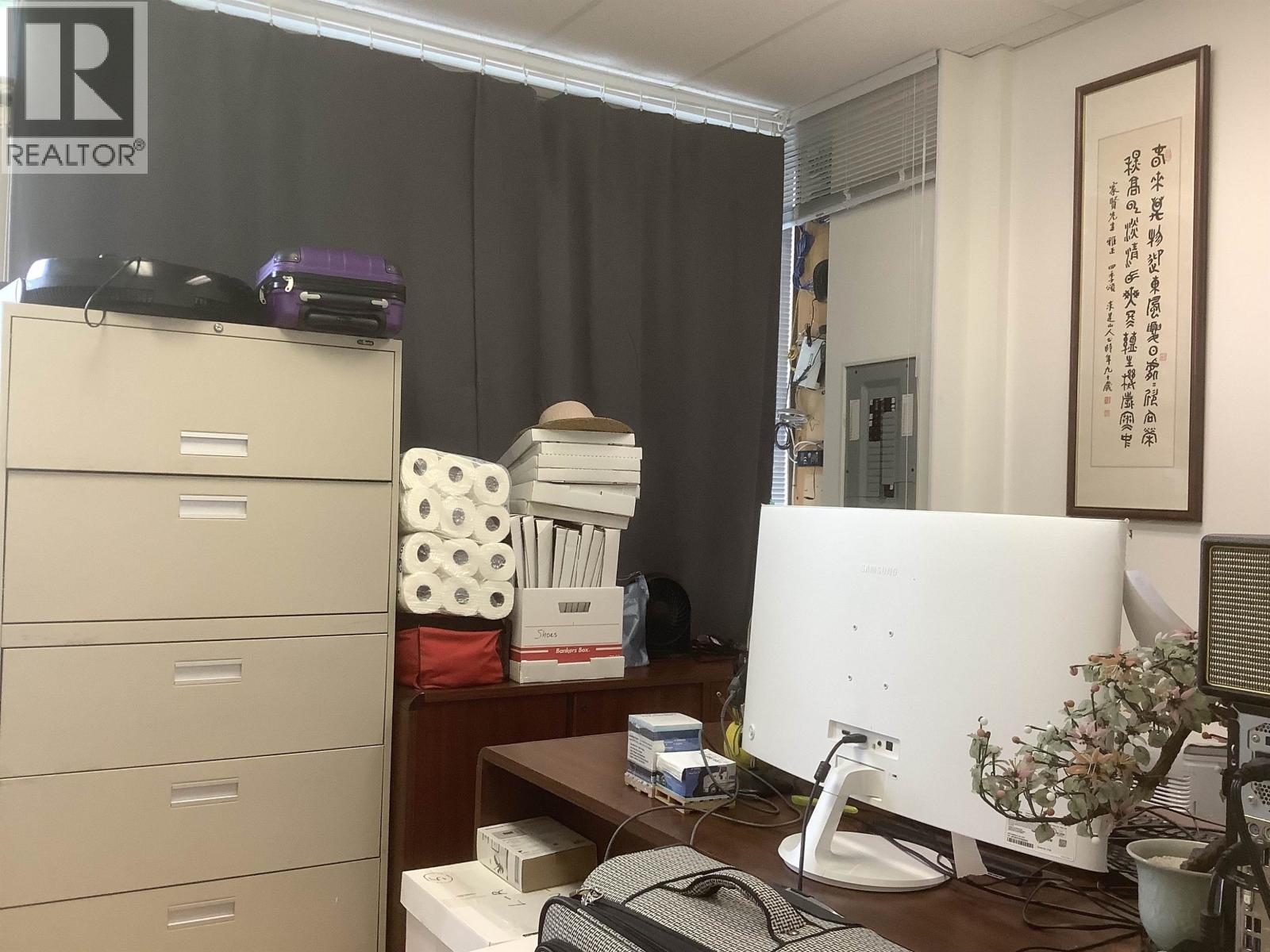 Listing Picture 8 of 14 : 3280 8888 ODLIN CRESCENT, Richmond / 烈治文 - 魯藝地產 Yvonne Lu Group - MLS Medallion Club Member