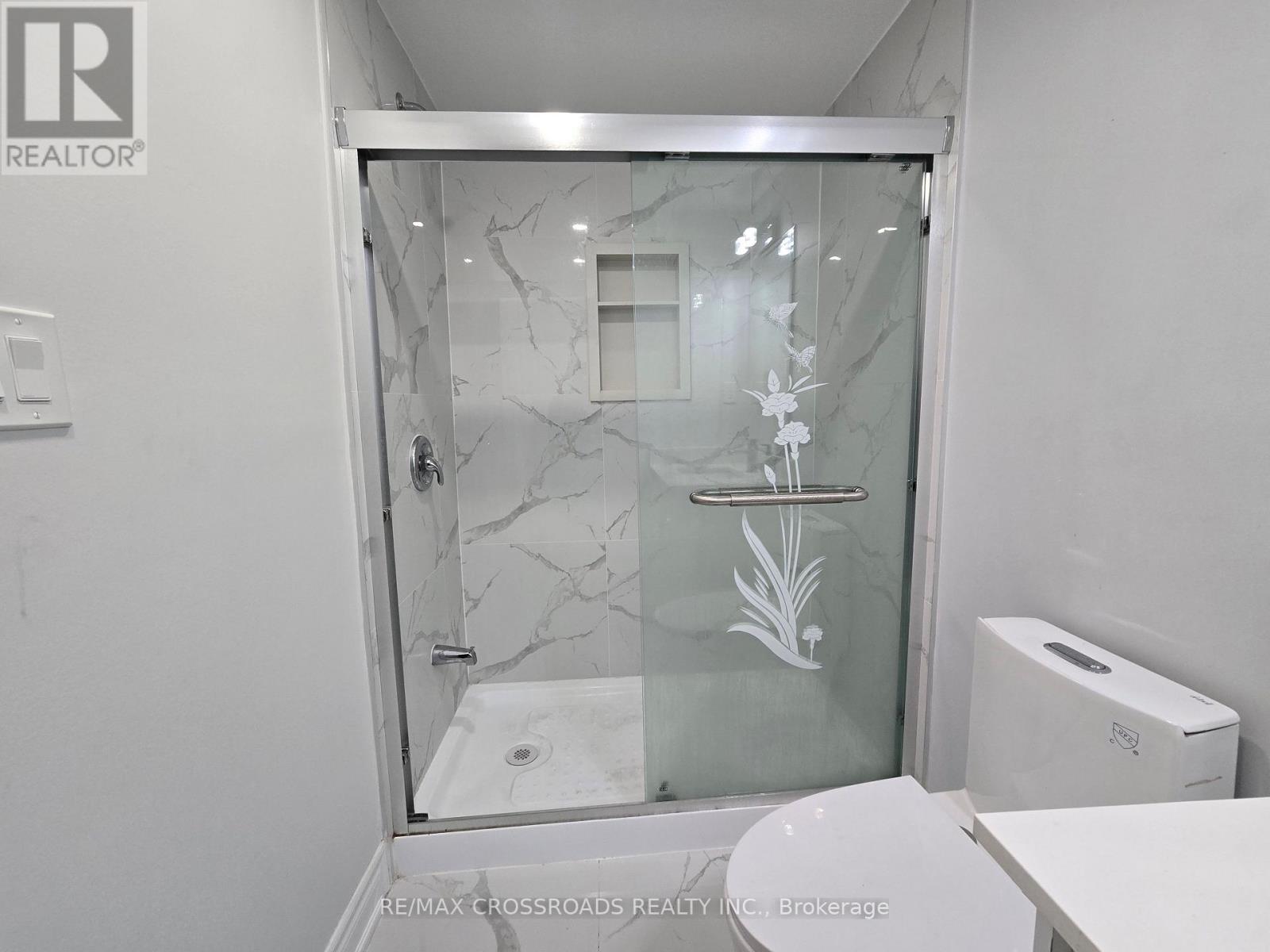 Lower/bsmt - 3265 Turnstone Boulevard, Pickering, Ontario  L1X 0N2 - Photo 15 - E12729000