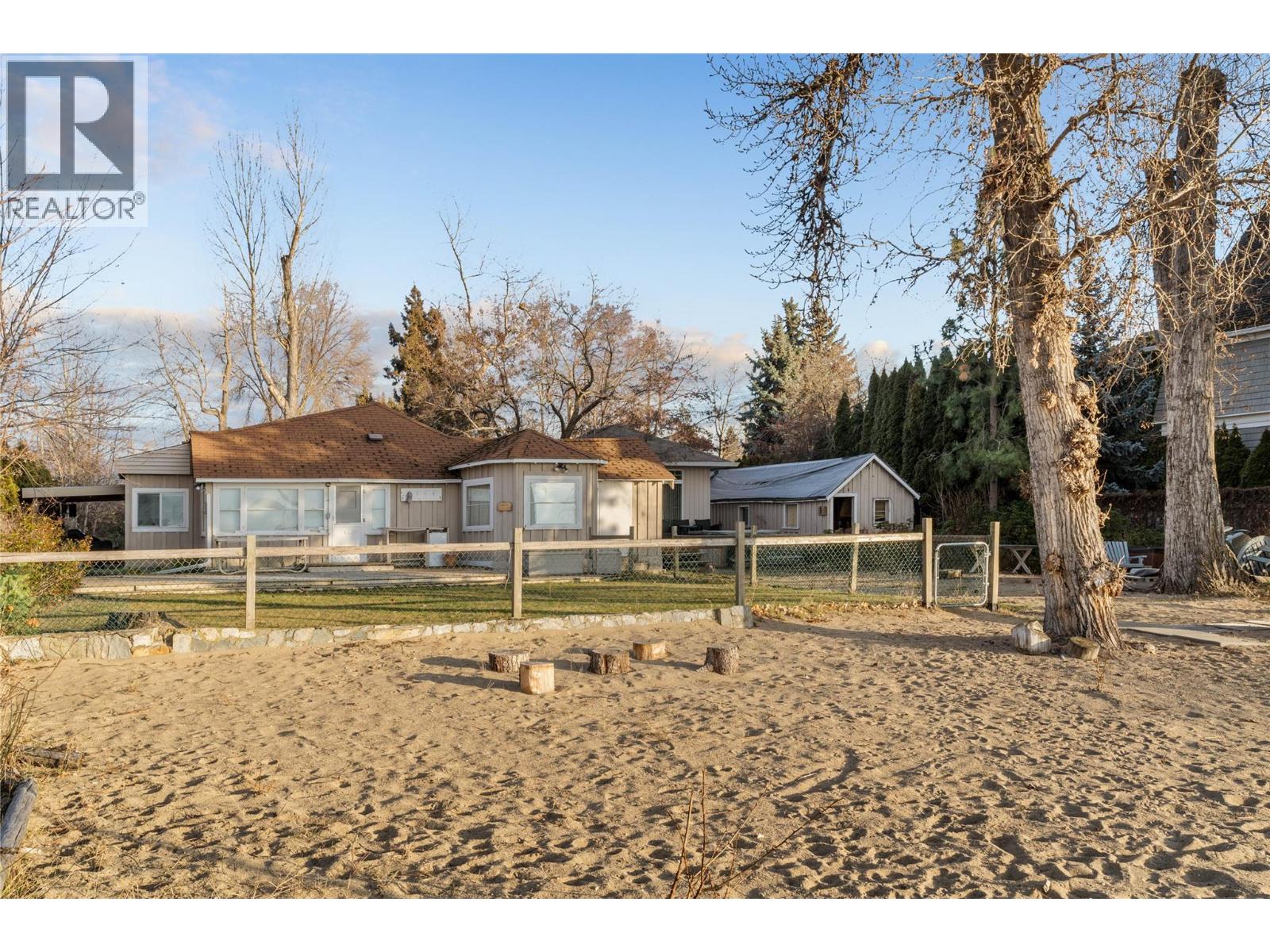 4164 Lakeshore Road, Kelowna, British Columbia  V1W 1V9 - Photo 37 - 10373808