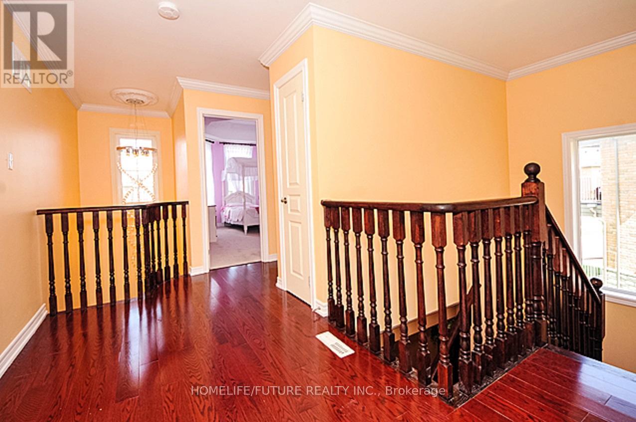 Main & 2nd Floor - 33 Silkgrove Terrace, Markham, Ontario  L6E 1P7 - Photo 18 - N12731218