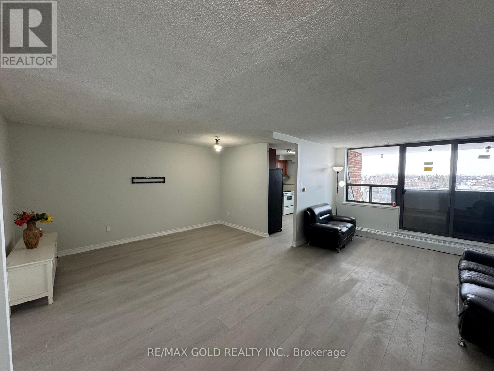 713 - 100 Wingarden Court, Toronto, Ontario  M1B 2P4 - Photo 3 - E12725170