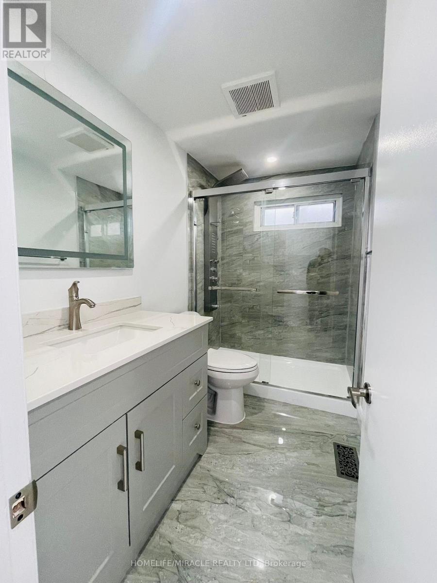 Upper - 45 Elmvale Crescent, Toronto, Ontario  M9V 2B8 - Photo 12 - W12731200