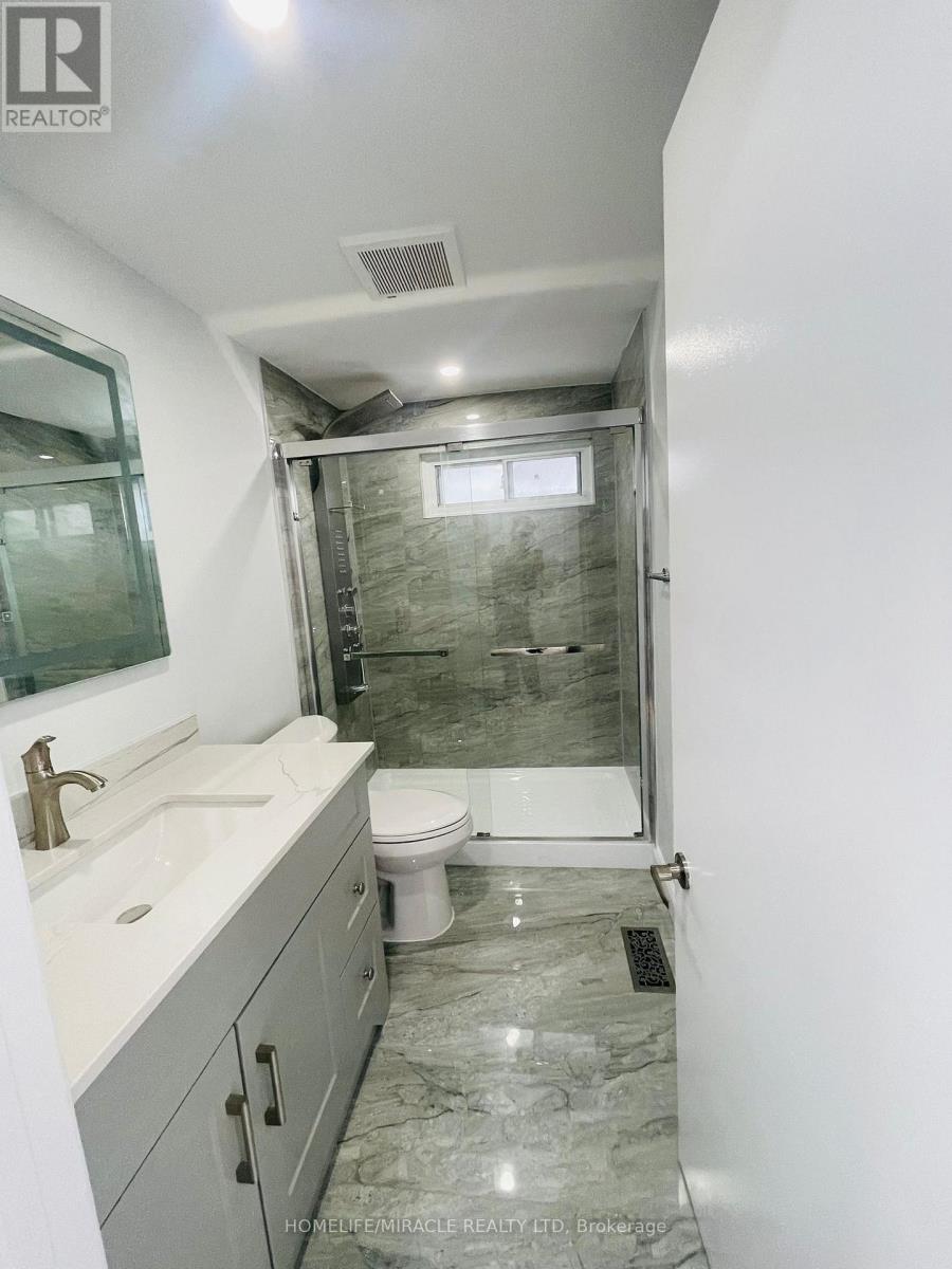 Upper - 45 Elmvale Crescent, Toronto, Ontario  M9V 2B8 - Photo 15 - W12731200