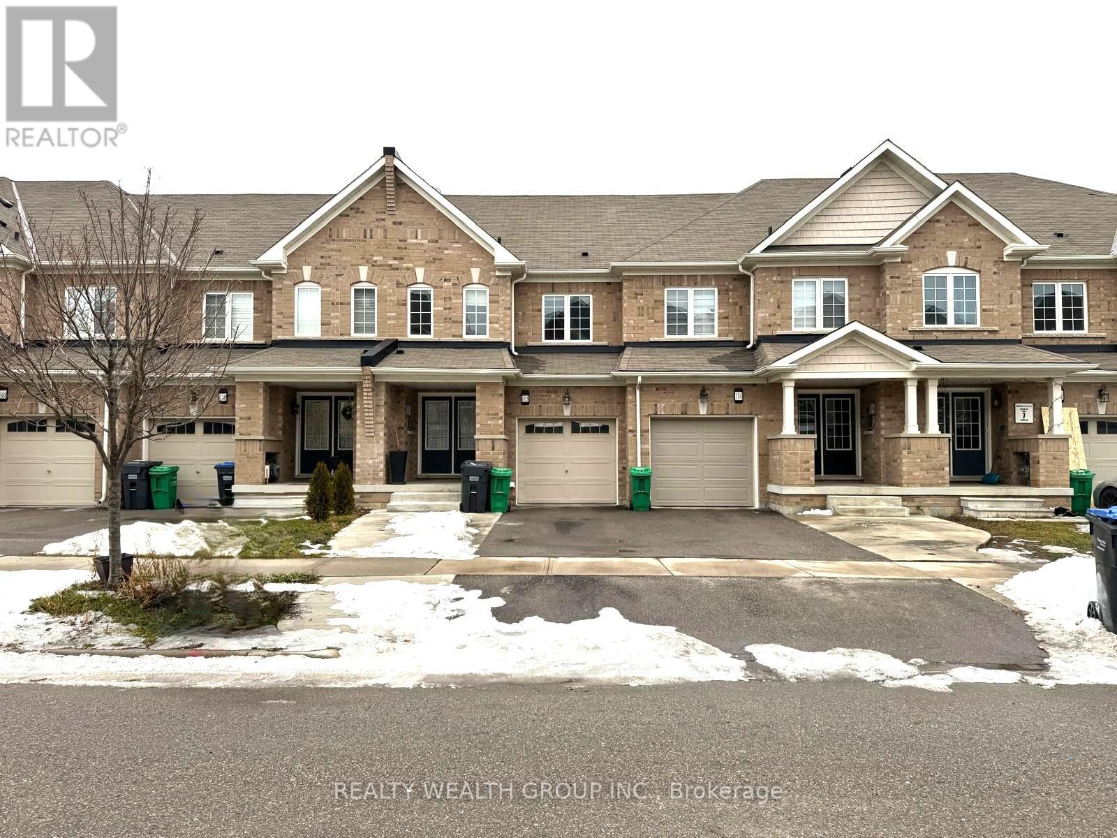 112 GOLDEN SPRINGS DRIVE, Brampton, Ontario