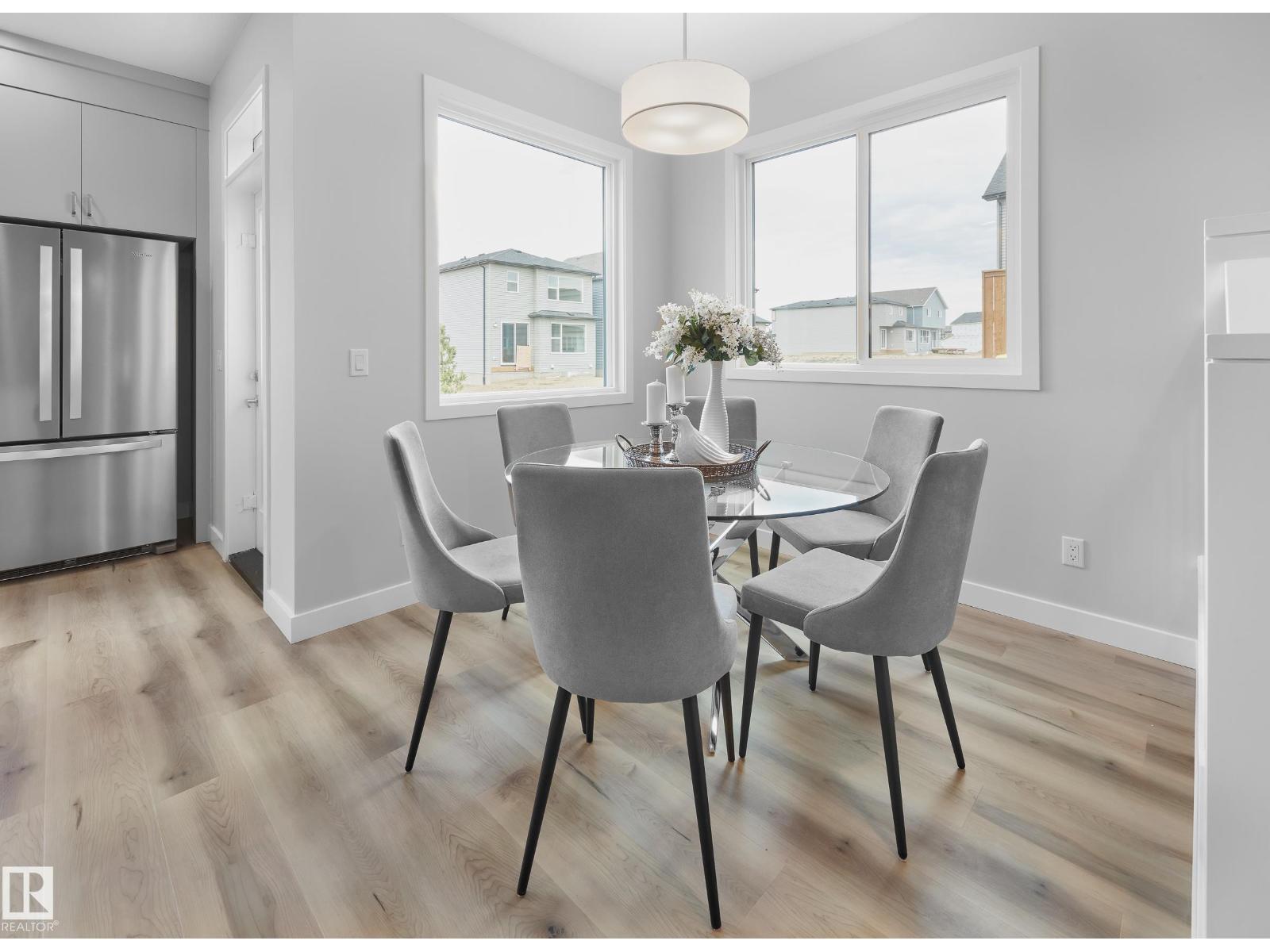 1230 Cristall Wy Sw, Edmonton, Alberta  T6W 5T1 - Photo 3 - E4471124