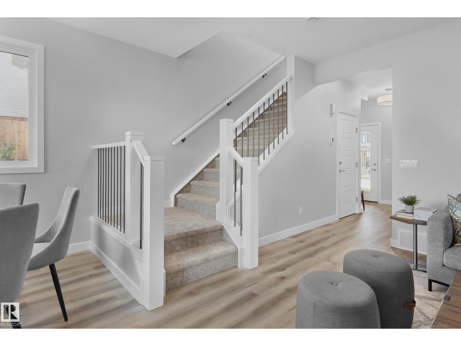 1230 Cristall Wy Sw, Edmonton, Alberta  T6W 5T1 - Photo 8 - E4471124