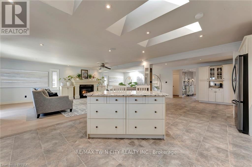 1 Bowen Lane, Brantford, Ontario  N3T 6G3 - Photo 12 - X12731222