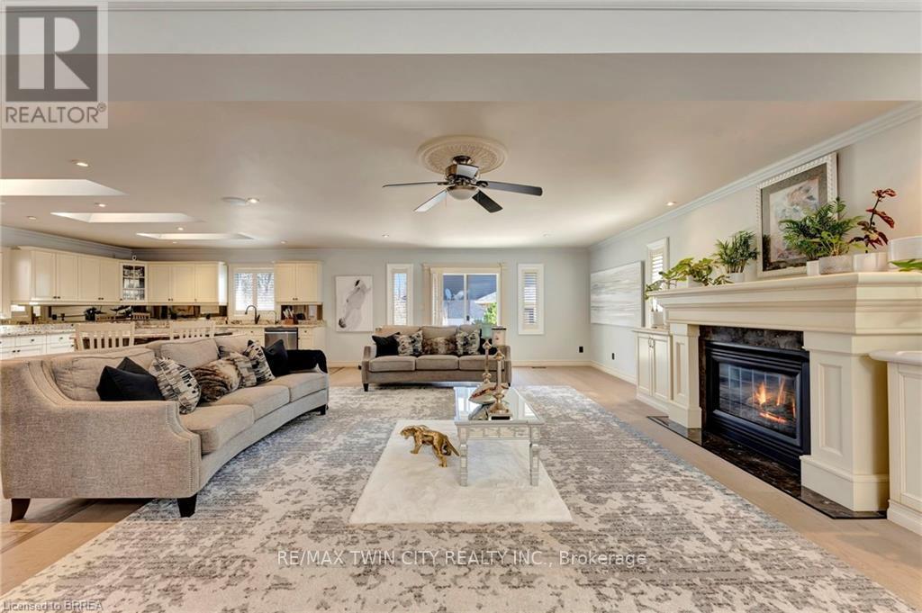 1 Bowen Lane, Brantford, Ontario  N3T 6G3 - Photo 4 - X12731222