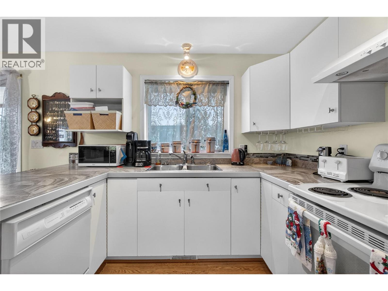 801 20th Street Ne Unit# 4, Salmon Arm, British Columbia  V1E 2R7 - Photo 18 - 10370551