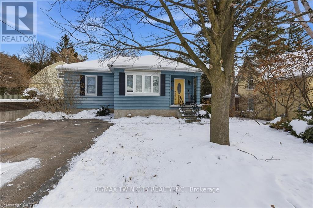 69 Lowrey Avenue N, Cambridge, Ontario  N1R 5A4 - Photo 1 - X12731230