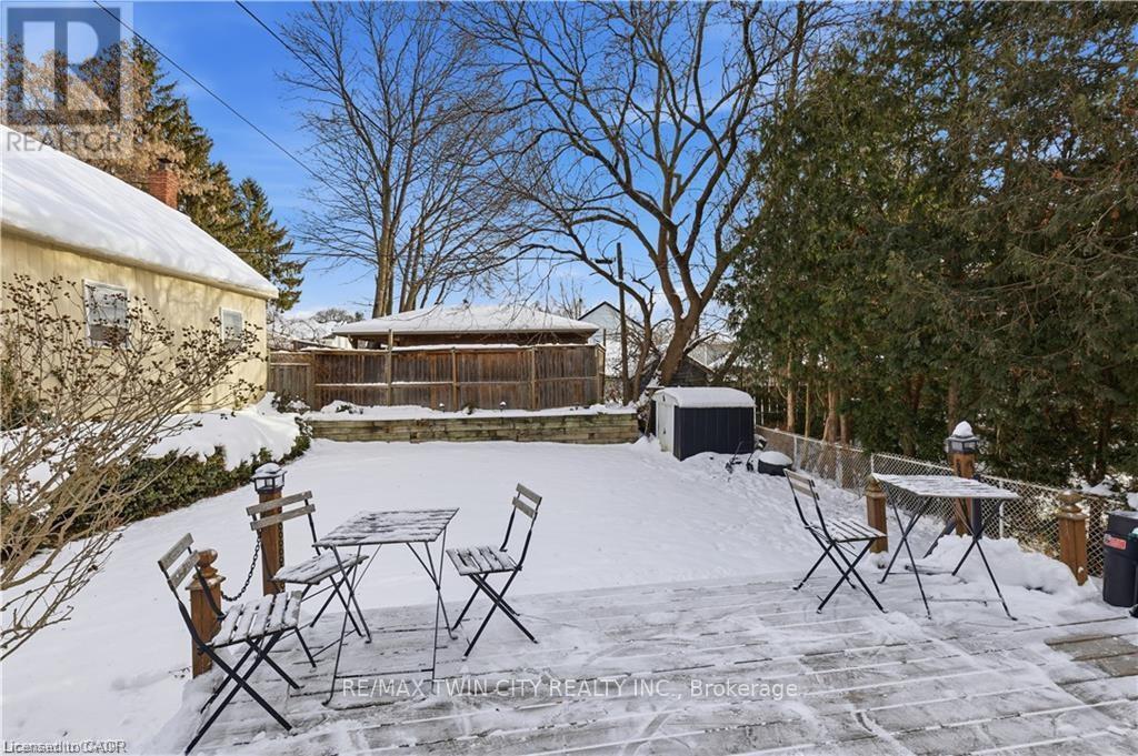 69 Lowrey Avenue N, Cambridge, Ontario  N1R 5A4 - Photo 18 - X12731230