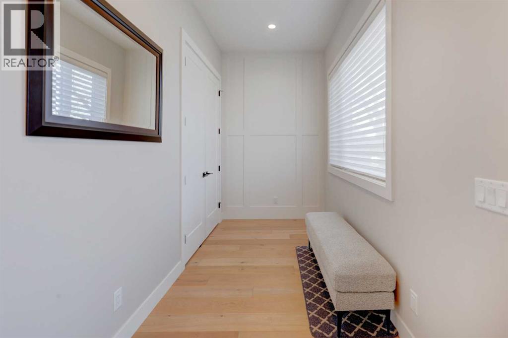 3902 19 Street Sw, Calgary, Alberta  T2T 4X9 - Photo 2 - A2278423