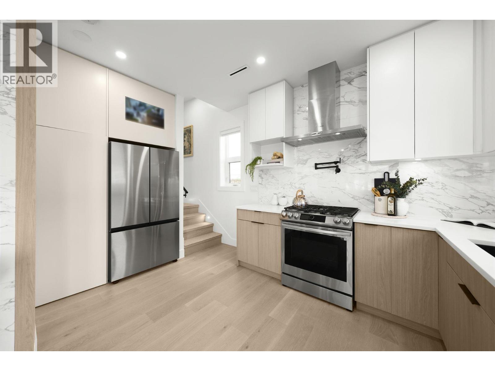 3192 E 23rd Avenue, Vancouver, British Columbia  V5R 2G5 - Photo 12 - R3083013