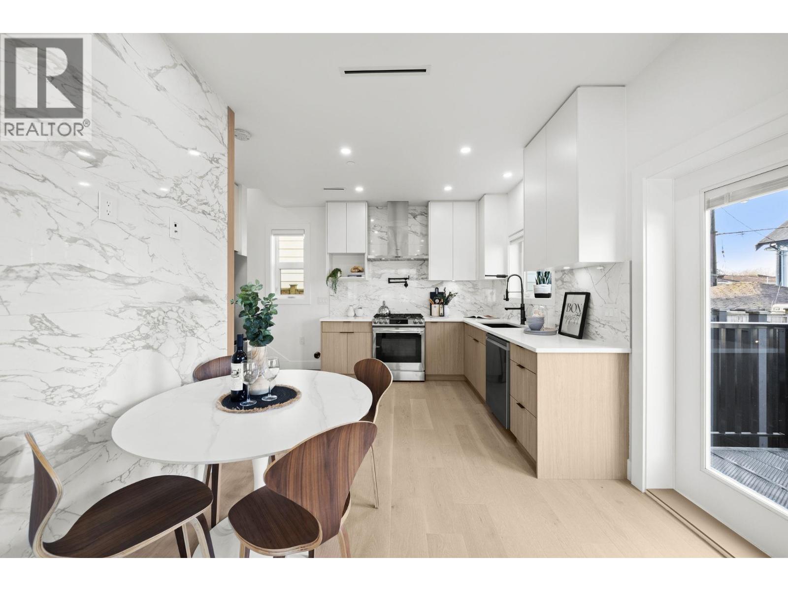 3192 E 23rd Avenue, Vancouver, British Columbia  V5R 2G5 - Photo 8 - R3083013