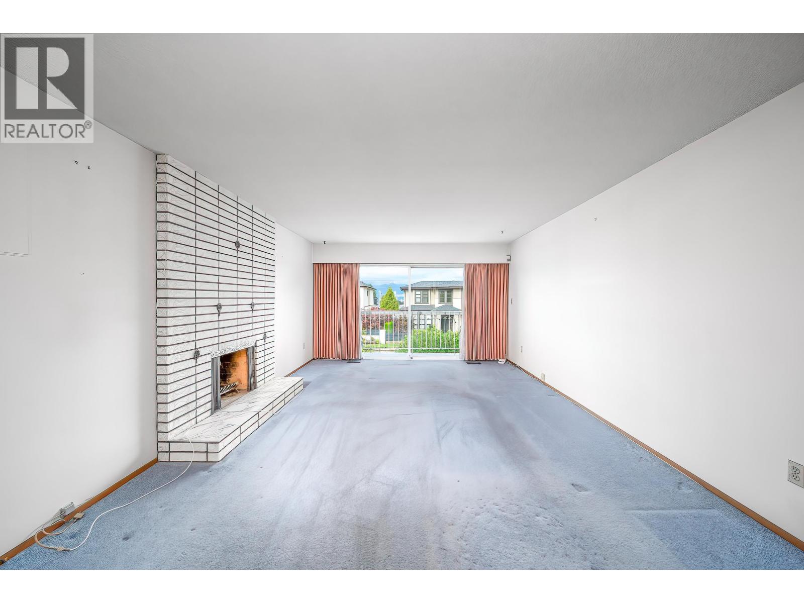 4790 Harley Crescent, Burnaby, British Columbia  V5H 4A8 - Photo 5 - R3083451