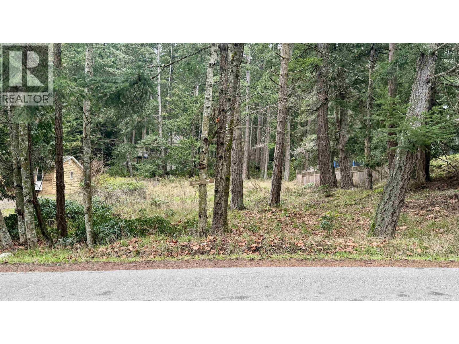 27100 Schooner Way, Pender Island, British Columbia  V0N 2M2 - Photo 9 - R3083495