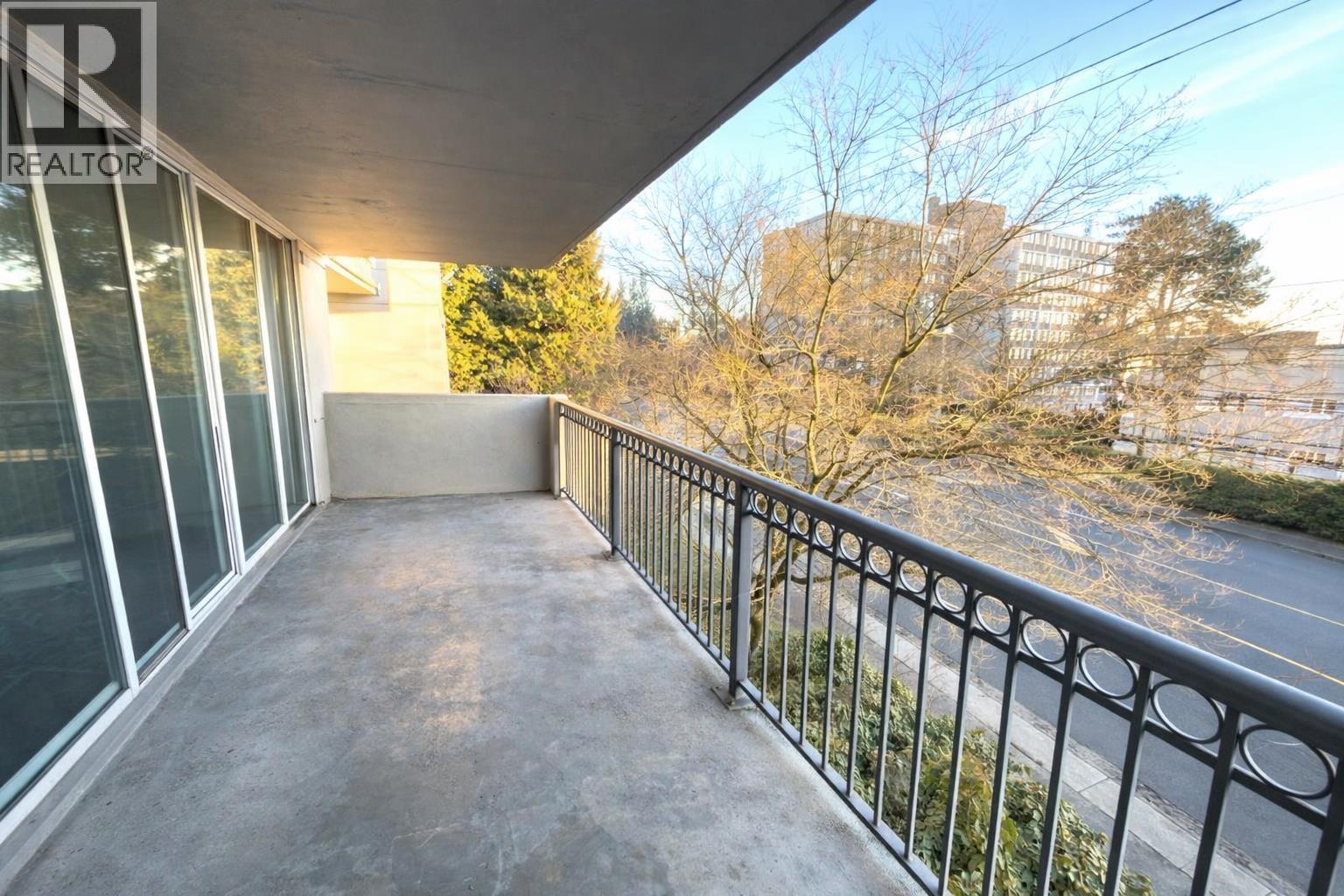 301 555 Austin Avenue, Coquitlam, British Columbia  V3K 6R8 - Photo 21 - R3083468