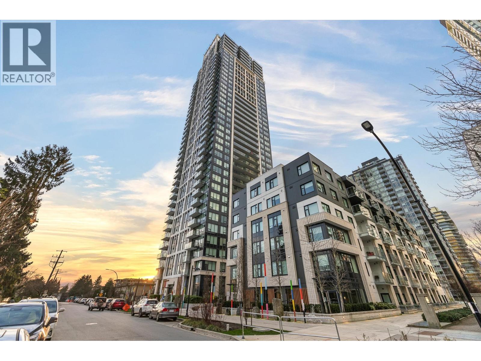 2404 6537 Telford Avenue, Burnaby, British Columbia  V5H 0K9 - Photo 2 - R3083477