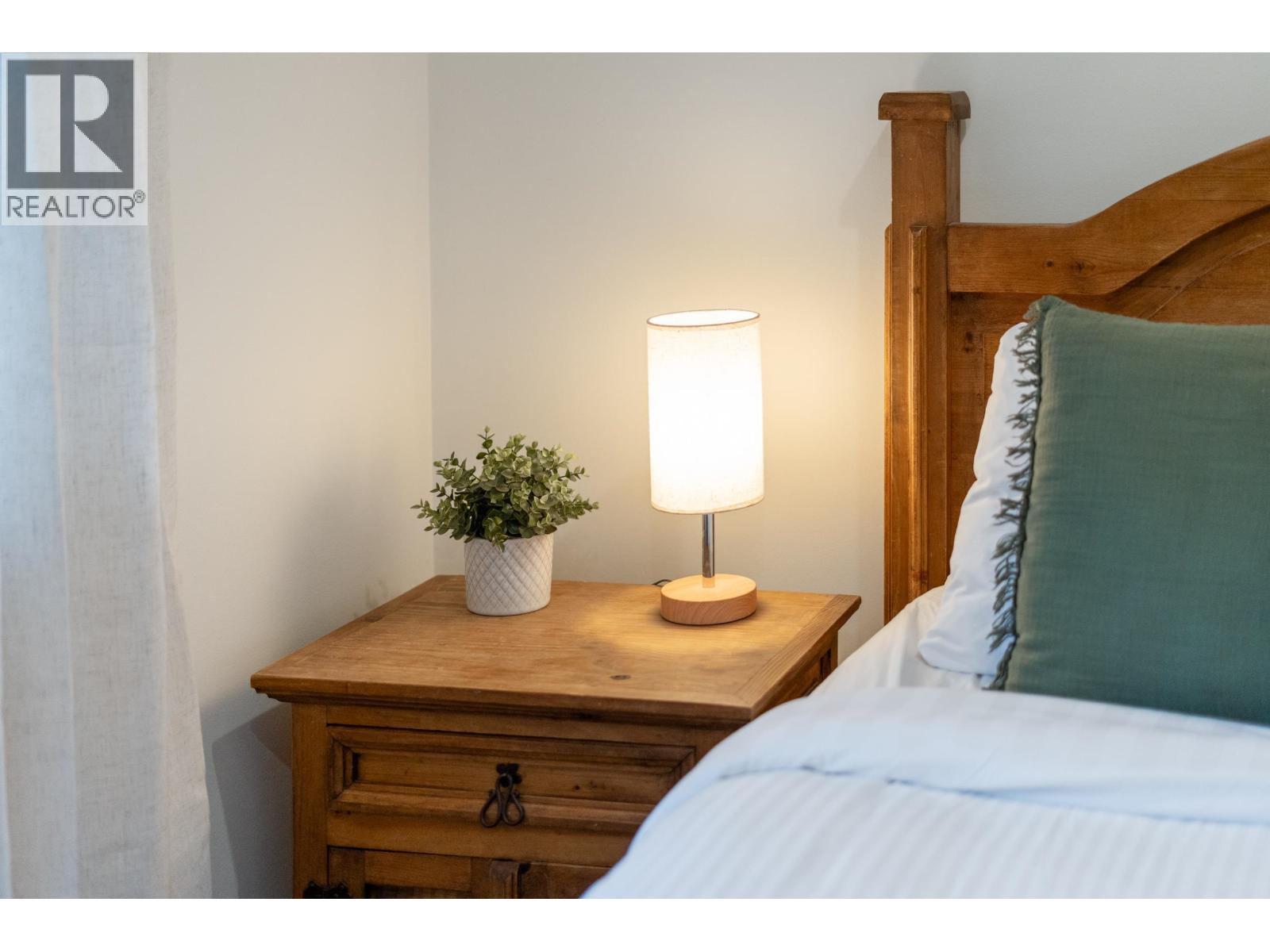 101 2021 Karen Crescent, Whistler, British Columbia  V8E 0H1 - Photo 35 - R3083479