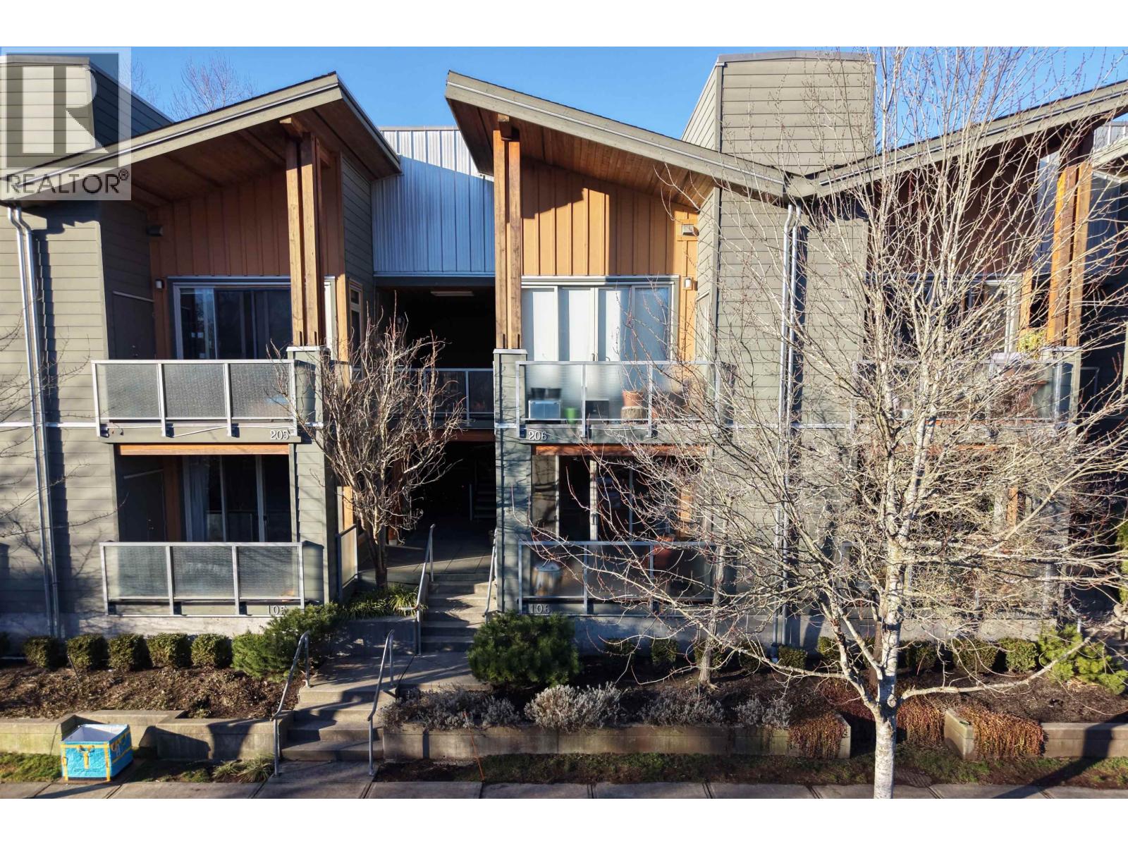 106 40147 GOVERNMENT ROAD, Squamish, British Columbia