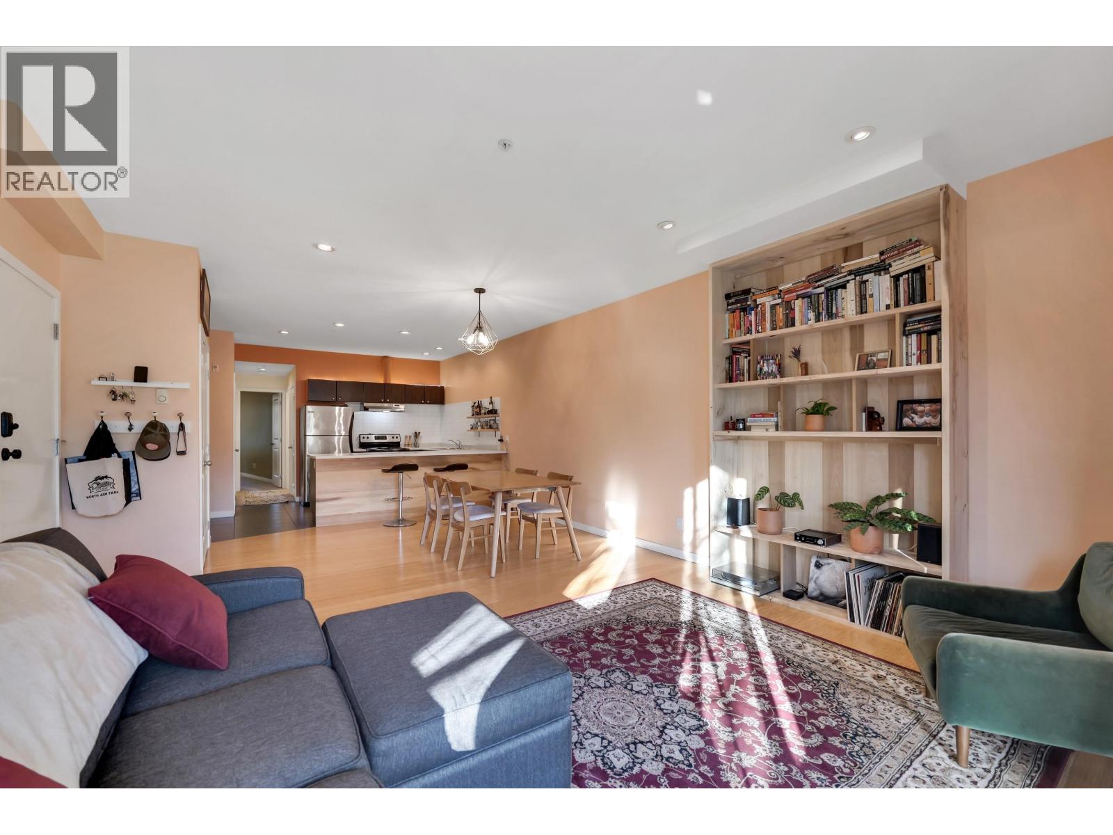 106 40147 Government Road, Squamish, British Columbia  V8B 0R6 - Photo 2 - R3083481