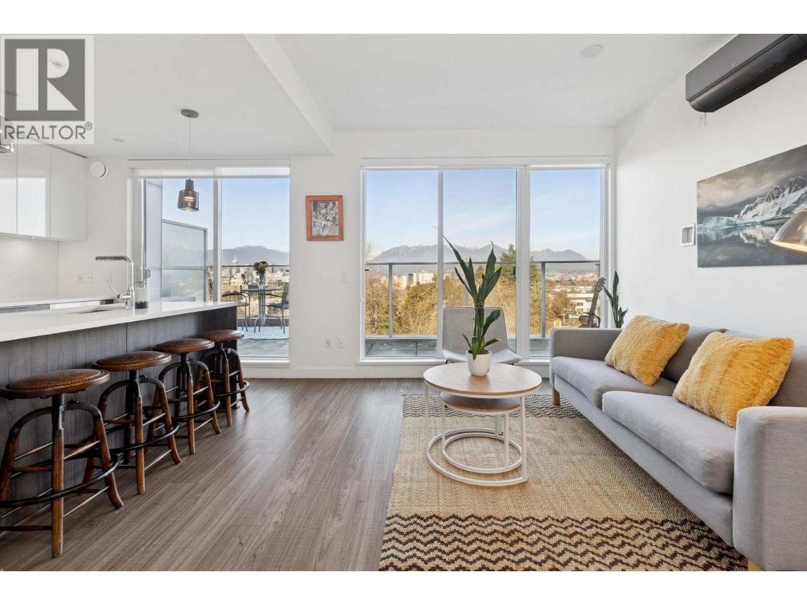 505 379 E Broadway, Vancouver, British Columbia  V5T 1W6 - Photo 1 - R3083491