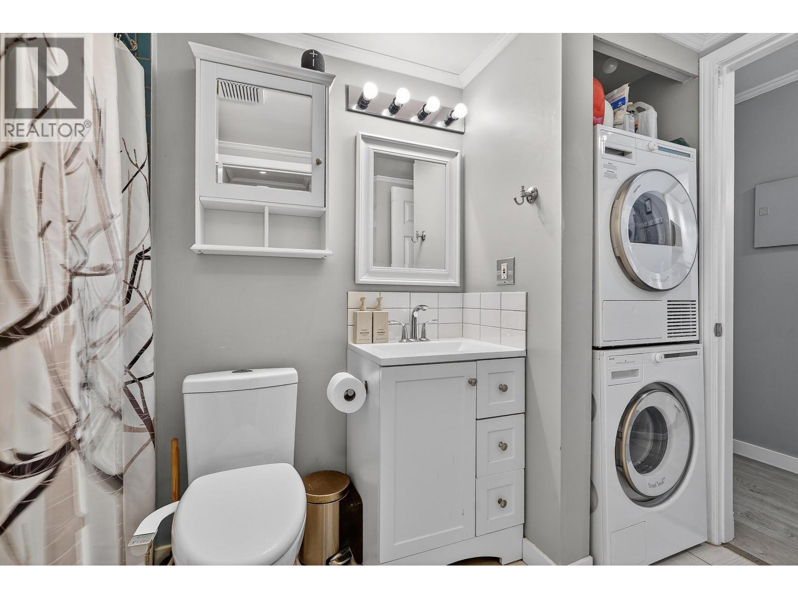 211 230 Mowat Street, New Westminster, British Columbia  V3M 4B2 - Photo 11 - R3083494