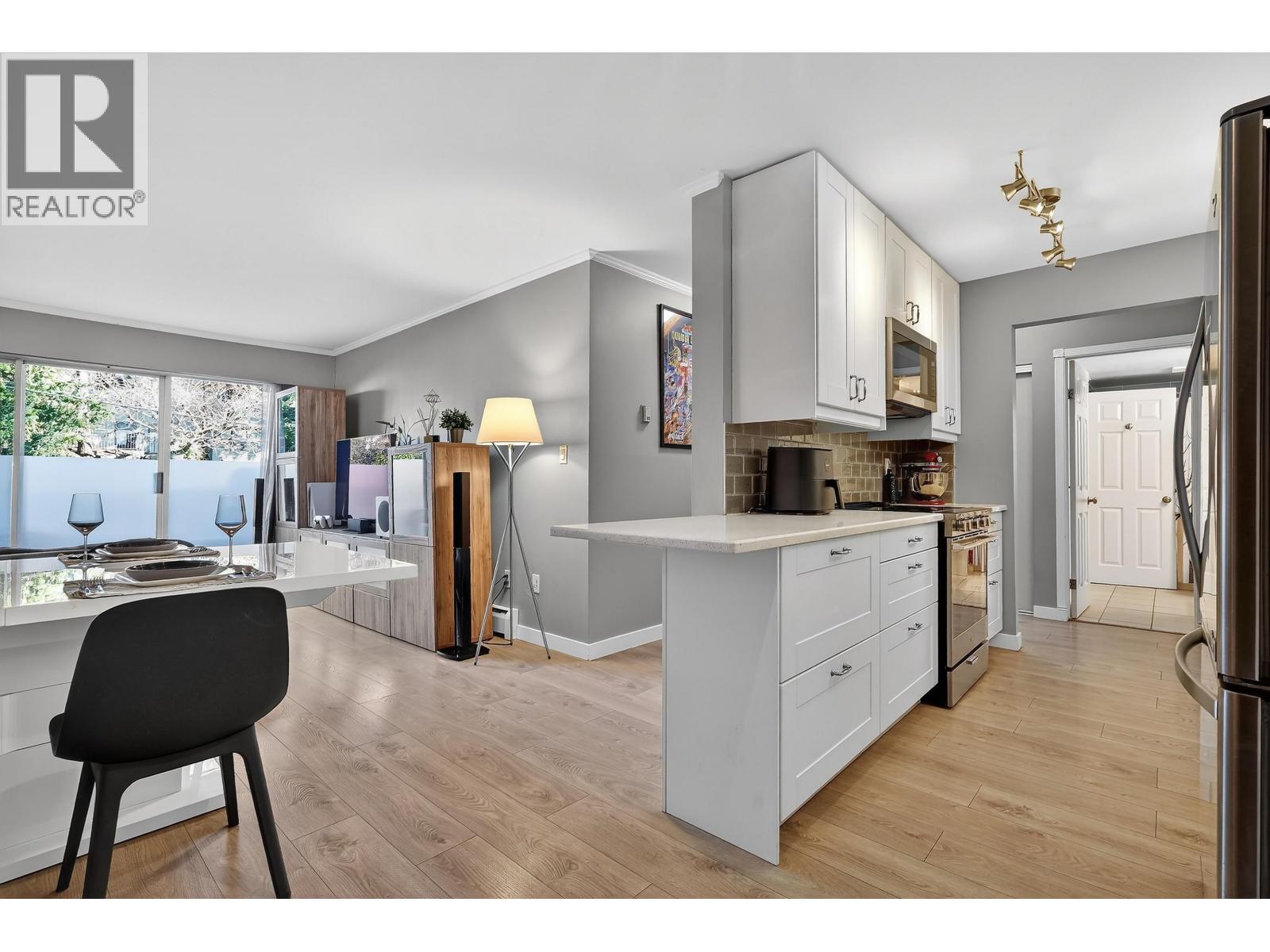 211 230 Mowat Street, New Westminster, British Columbia  V3M 4B2 - Photo 16 - R3083494