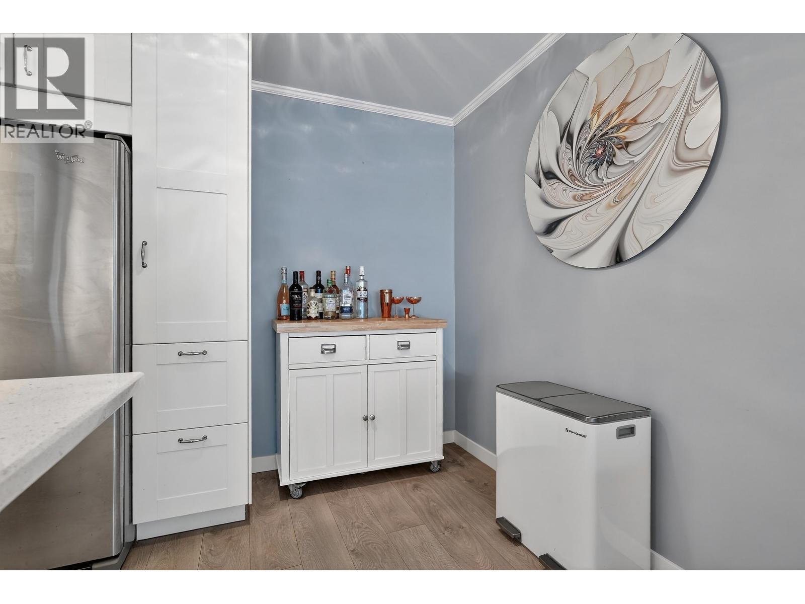 211 230 Mowat Street, New Westminster, British Columbia  V3M 4B2 - Photo 7 - R3083494