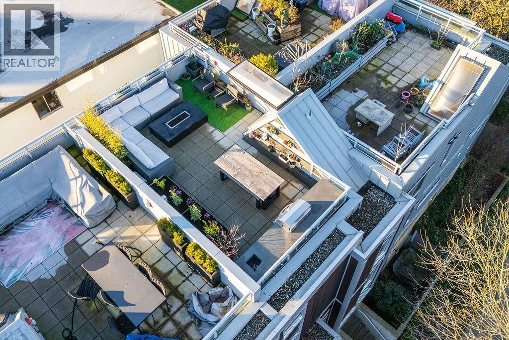 2323 Brunswick Street, Vancouver, British Columbia  V5T 3L8 - Photo 2 - R3083499