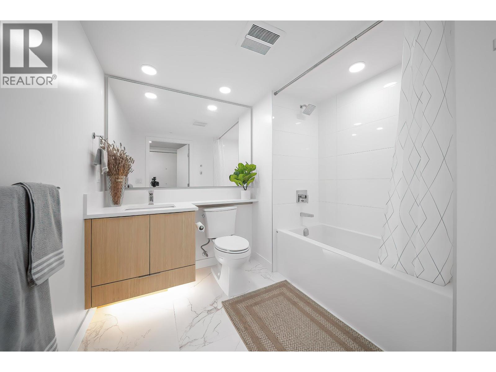 2501 7769 Park Crescent, Burnaby, British Columbia  V3N 0J7 - Photo 20 - R3083416