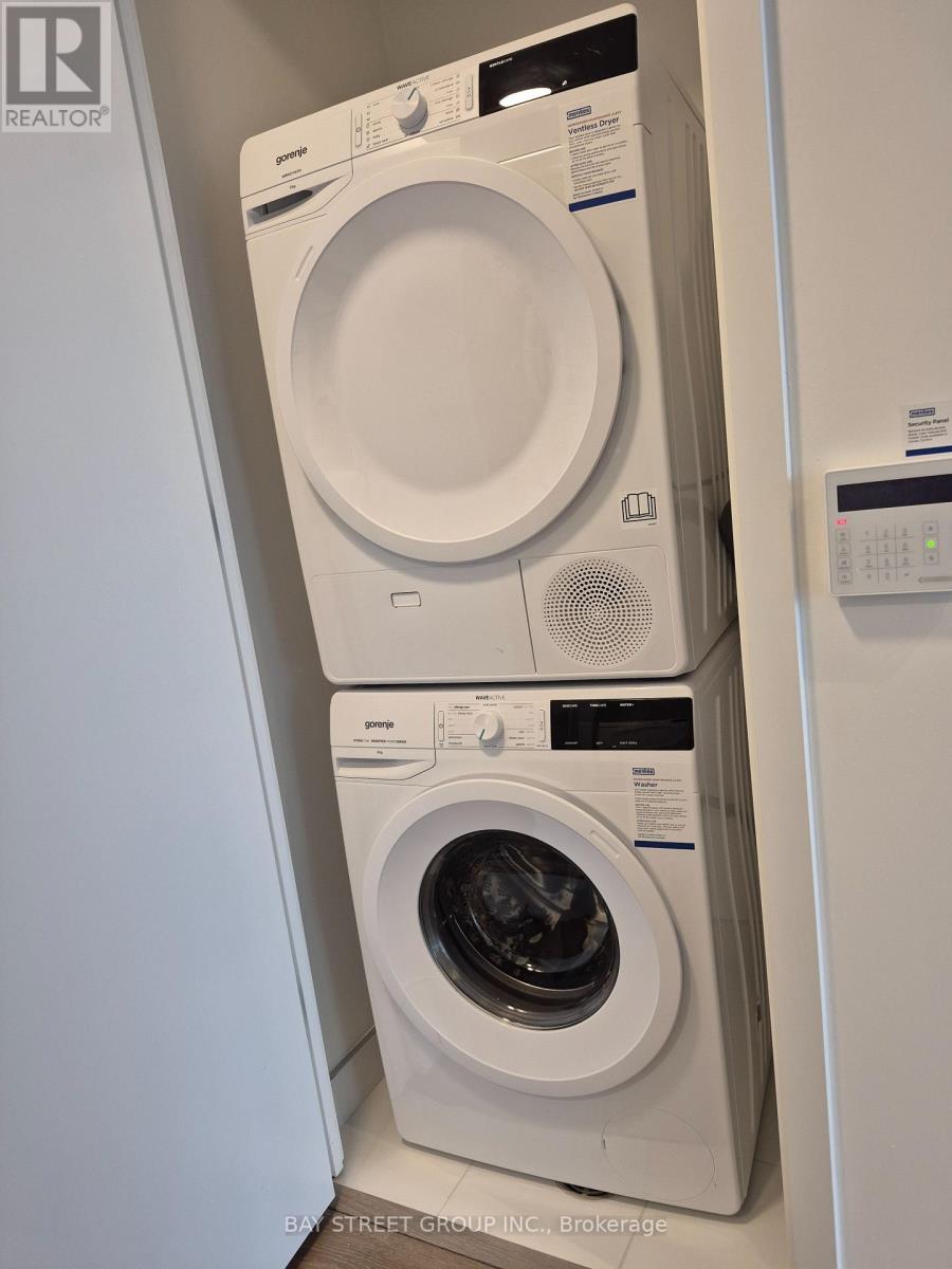 3902 - 28 Interchange Way, Vaughan, Ontario  L4K 0P8 - Photo 13 - N12731244