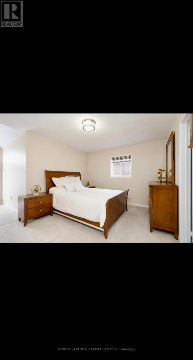 63 Northface Crescent, Brampton, Ontario  L6R 2X9 - Photo 18 - W12731250