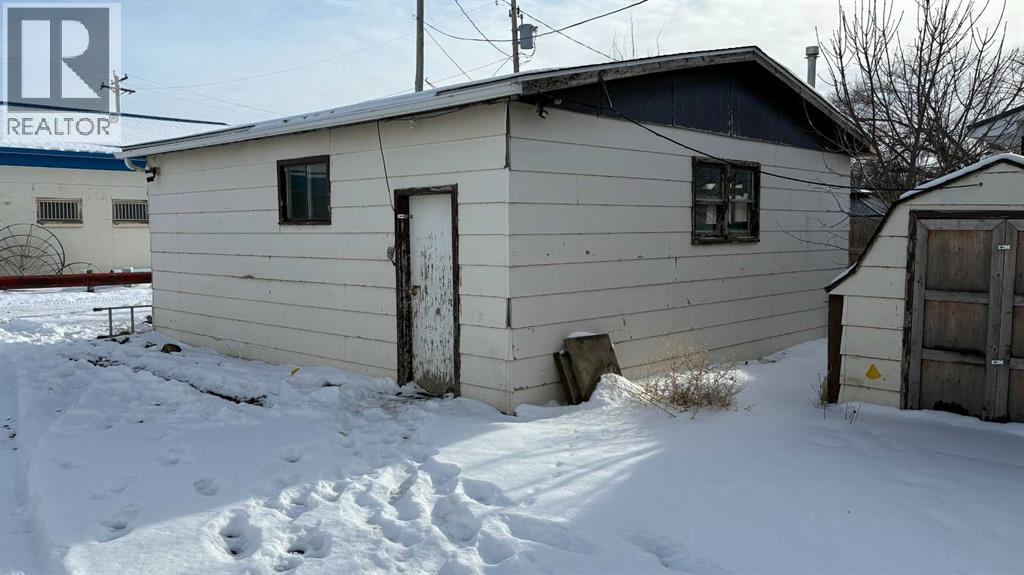 608 2 Street W, Bow Island, Alberta  T0K 0G0 - Photo 34 - A2273769