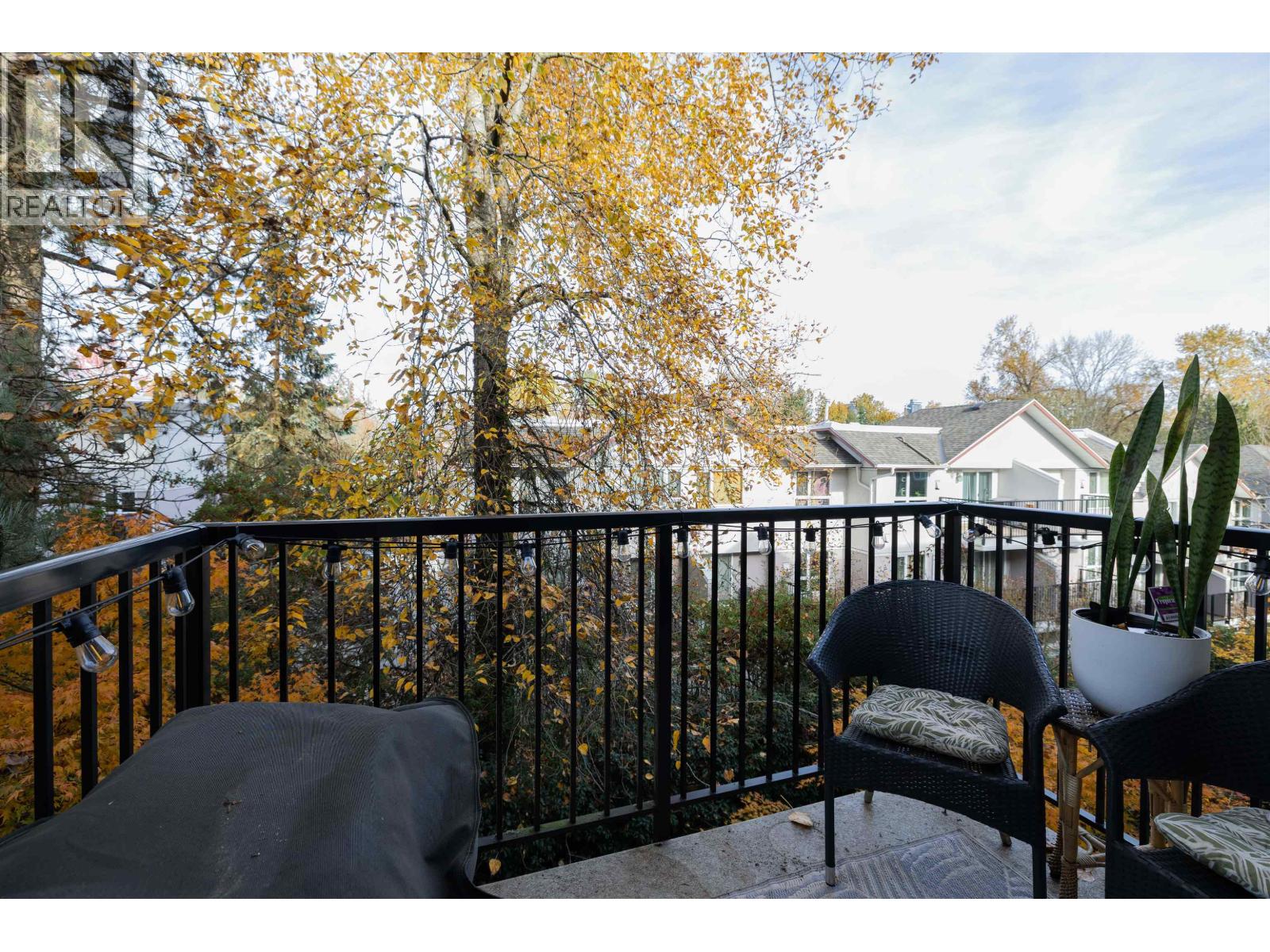 229 3888 Norfolk Street, Burnaby, British Columbia  V5G 1E5 - Photo 5 - R3083425