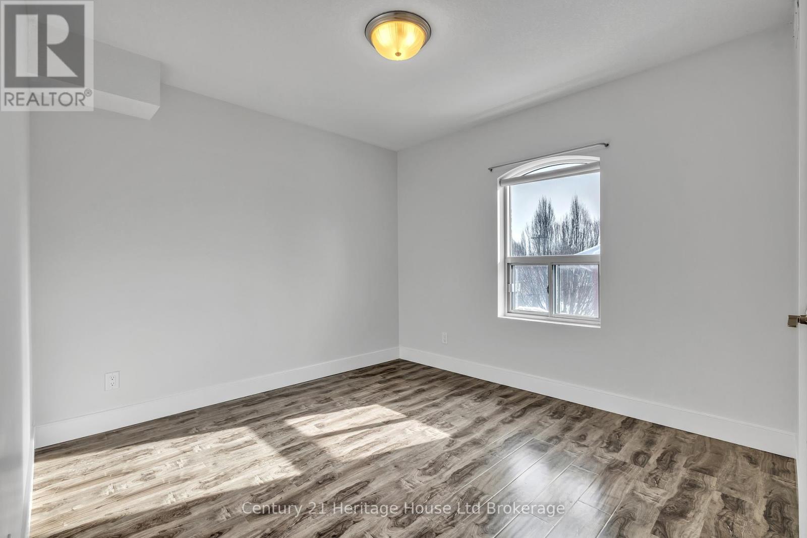 303 - 34 Brock Street, Woodstock, Ontario N4S 3B5 - Photo 7 - X12731256