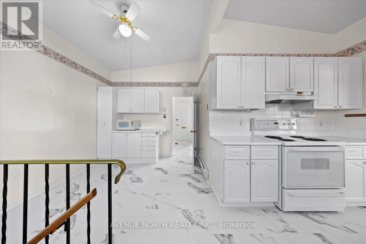 24 Parkmount Crescent, Ottawa, Ontario  K2H 5T4 - Photo 16 - X12731272